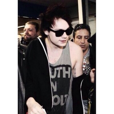 Profile Picture of Michael Be Our 4/4 (@MichaelsHurr) on Twitter