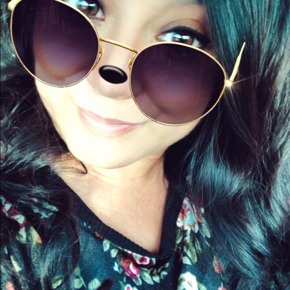 Profile Picture of Marina Tackitt (@mtackitt) on Poshmark