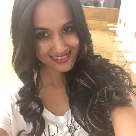 Profile Picture of Maritoni Albrando (@mmallow_123) on Poshmark