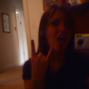 Profile Picture of Larissa (@myheartisyour_forever) on Myspace