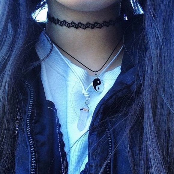 Profile Picture of Amanda Bonfiglio (@pastelsbtq) on Poshmark