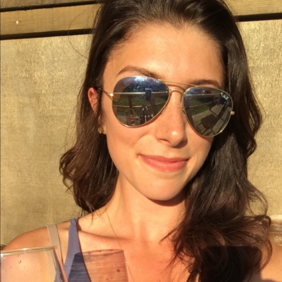 Profile Picture of Kailey Capelouto (@capeloutok) on Poshmark