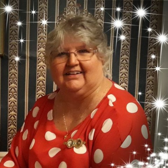 Profile Picture of Pat Waskowiak (@pwaskowiak) on Poshmark