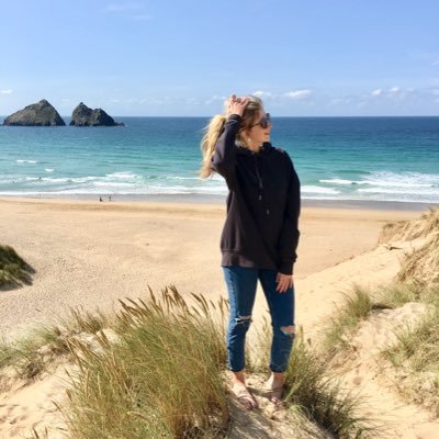 Profile Picture of Kate Phillips (@katephillips_x) on Twitter