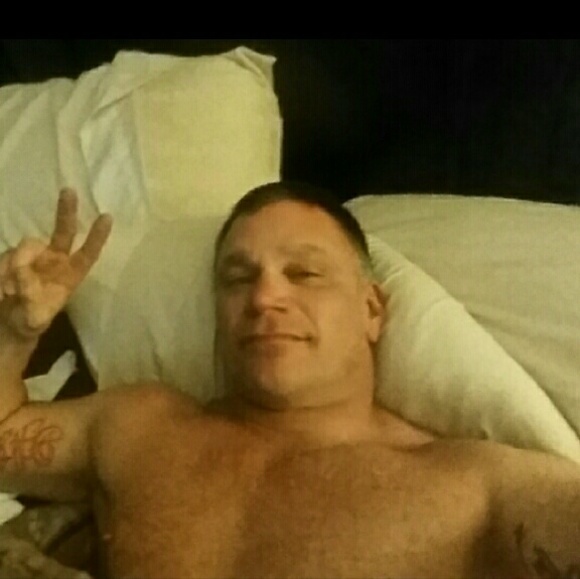 Profile Picture of Chaae Taucer (@chasser) on Poshmark