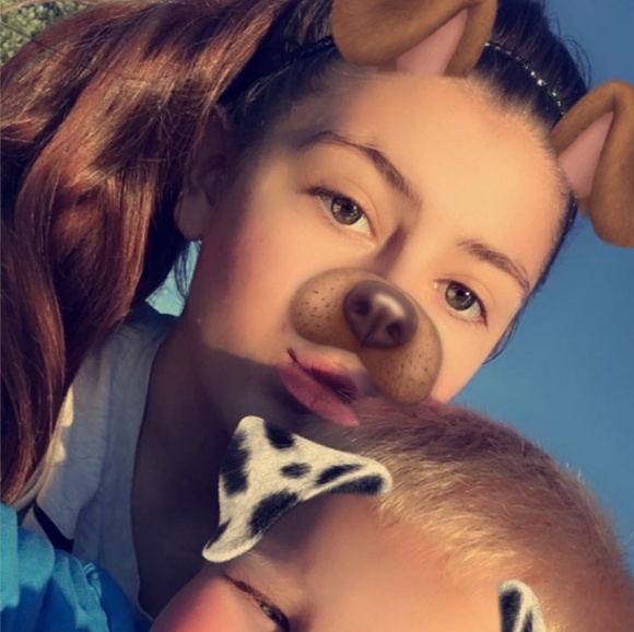 Profile Picture of Desirae Tungate (@desirae1218) on Poshmark
