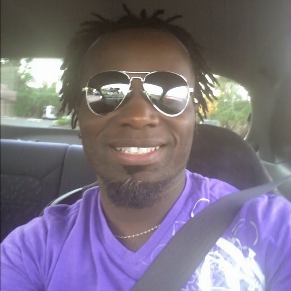 Preston Robinson - Poshmark Profile Picture of Preston Robinson (@preston_r) on Poshmark