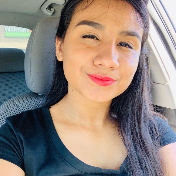 Profile Picture of Erika Zaragoza (@erika0595) on Poshmark