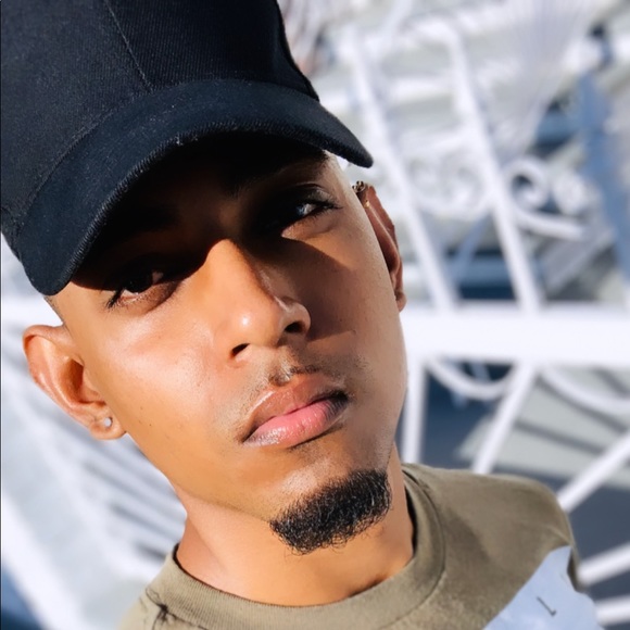 Profile Picture of Joshua Kamaluddin (@jkamaluddin) on Poshmark