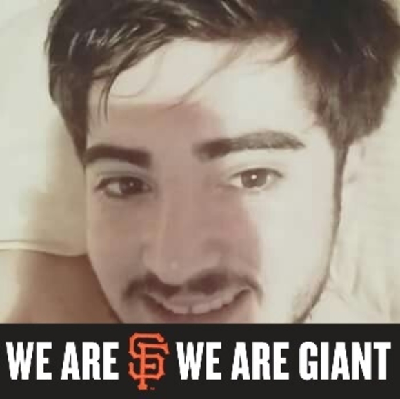 Profile Picture of Adrian Cerda (@froddo420) on Poshmark