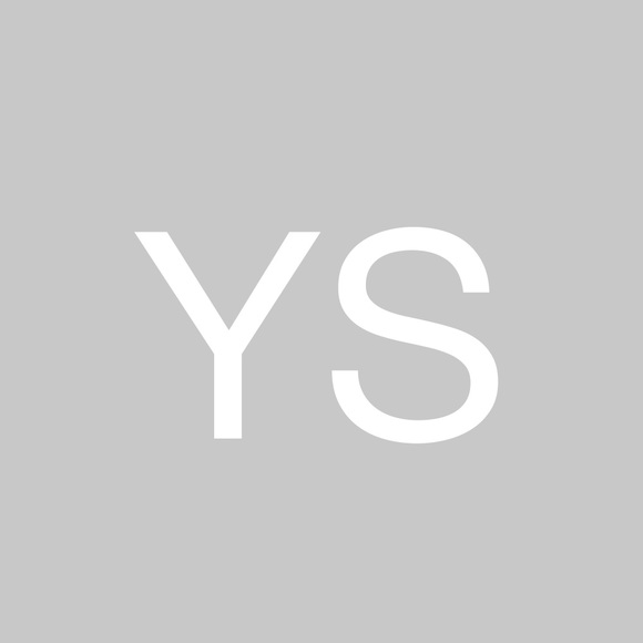 Profile Picture of Yamuna Sompalli (@yamunasompalli) on Poshmark