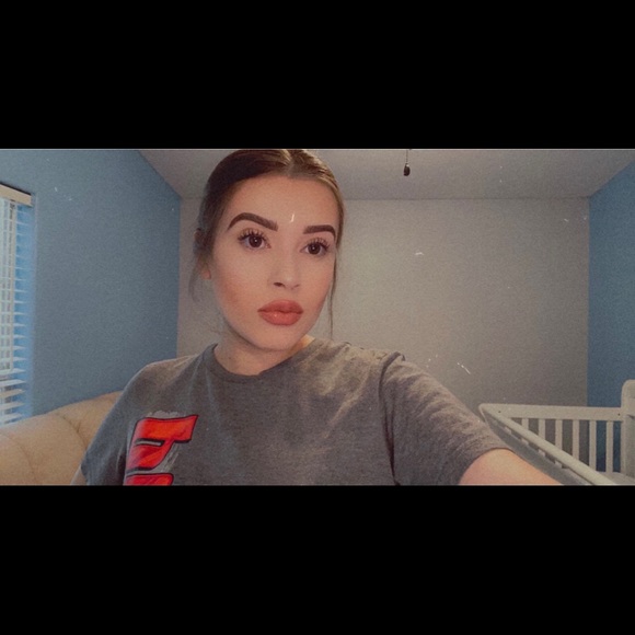 Lucia Ibarra - Poshmark Profile Picture of Lucia Ibarra (@lucia_ibarra) on Poshmark