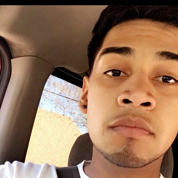 Profile Picture of Jeffrey Marcial (@jefrrey300) on Poshmark