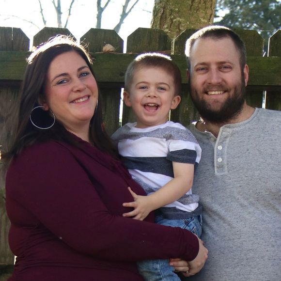 Profile Picture of Ali Jadwin (@alzer53) on Poshmark