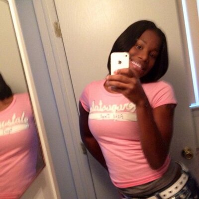 Profile Picture of Jasmine singleton (@Hoe_Yu_Mad) on Twitter