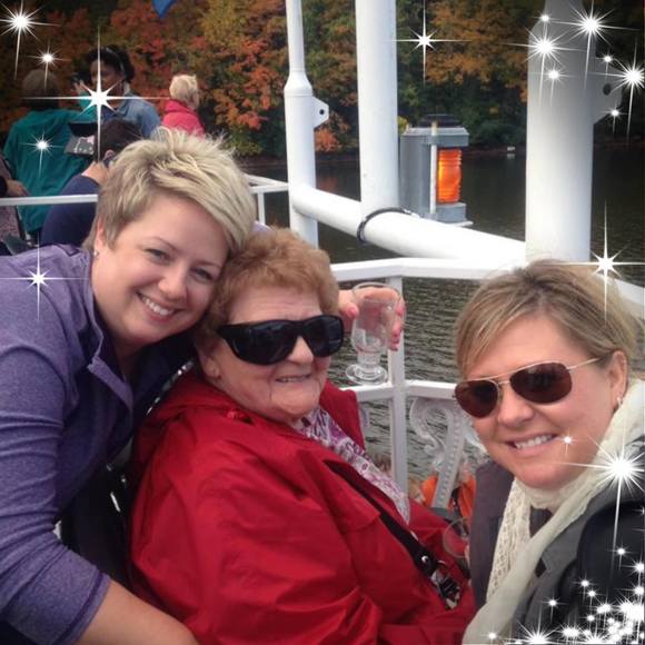 Profile Picture of Lucinda Liebelt (@richyandlucy) on Poshmark