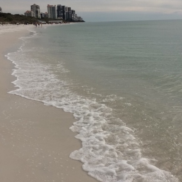 Profile Picture of Maddi Hoeth (@maddi_5678_) on Poshmark