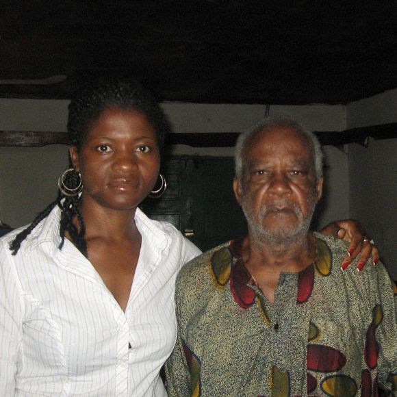 Inna Tandongfor inna - Poshmark Profile Picture of Inna Tandongfor inna (@innatandongf444) on Poshmark