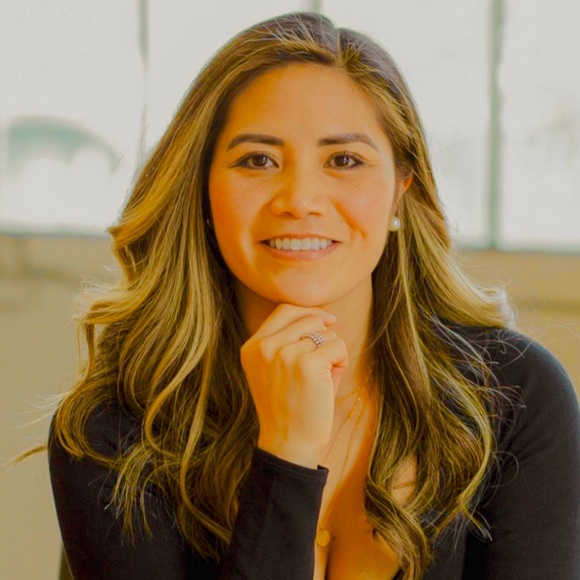 Kristi Fentress - Poshmark Profile Picture of Kristi Fentress (@cruzk86) on Poshmark