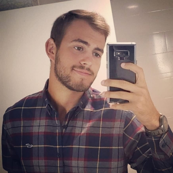 Profile Picture of Vitor Rocha (@vitor_rocha08) on Poshmark