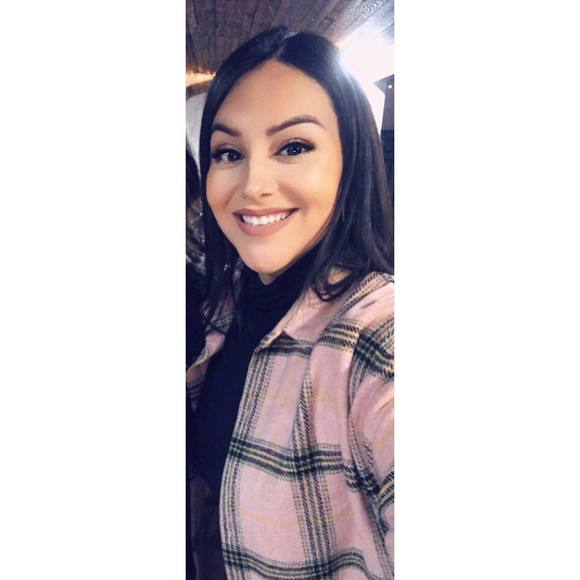 Profile Picture of Alex Melgar (@an_melgar) on Poshmark
