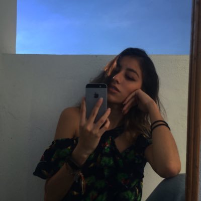 Profile Picture of Pau M (@paulinamendez99) on Twitter