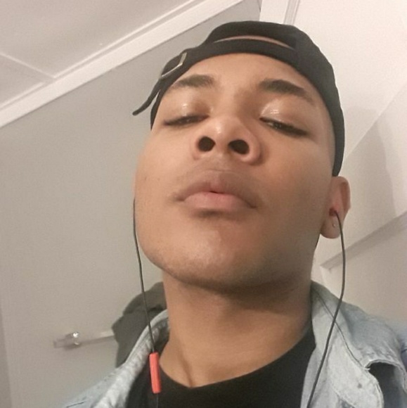 Profile Picture of Micah Owensby (@donnie0wenz) on Poshmark