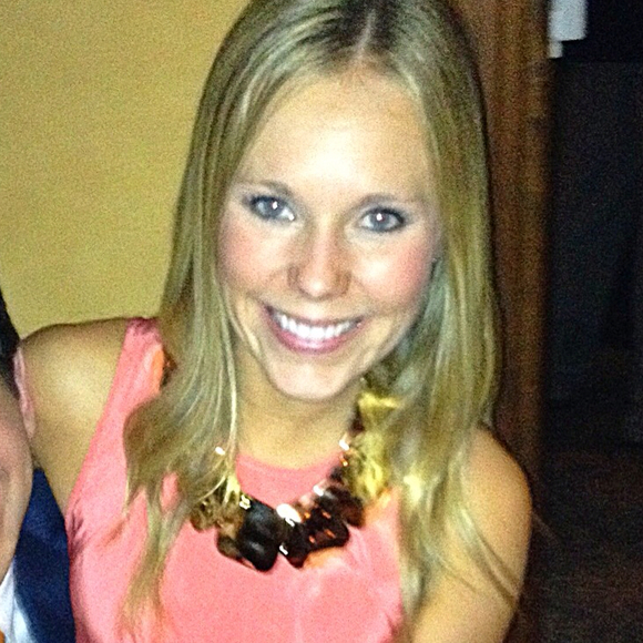 Profile Picture of Callie Mccamy (@cmccamy) on Poshmark