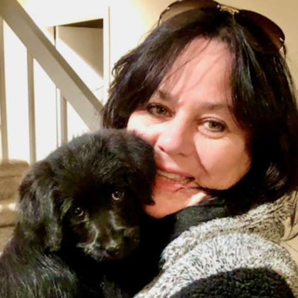 Profile Picture of Mimi Dickstein (@mimidickstein) on Poshmark