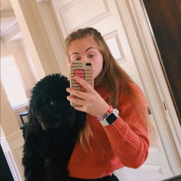 Profile Picture of Hanna Binnicker (@hanna_binnicker) on Poshmark