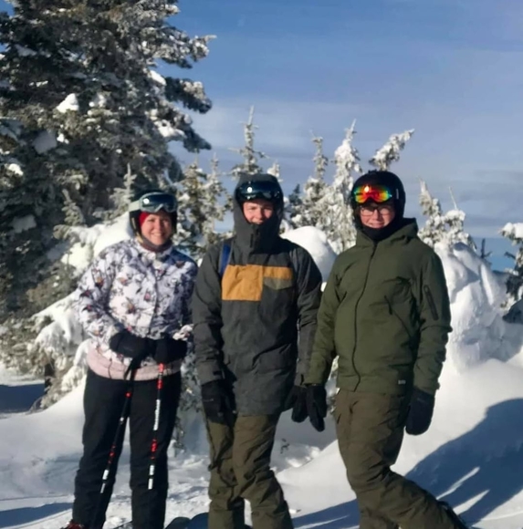 Profile Picture of Maureen Bowdren (@mbowdren) on Poshmark