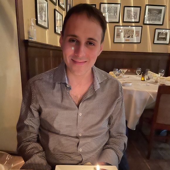 Profile Picture of Steven Freidus (@sfreidus95) on Poshmark