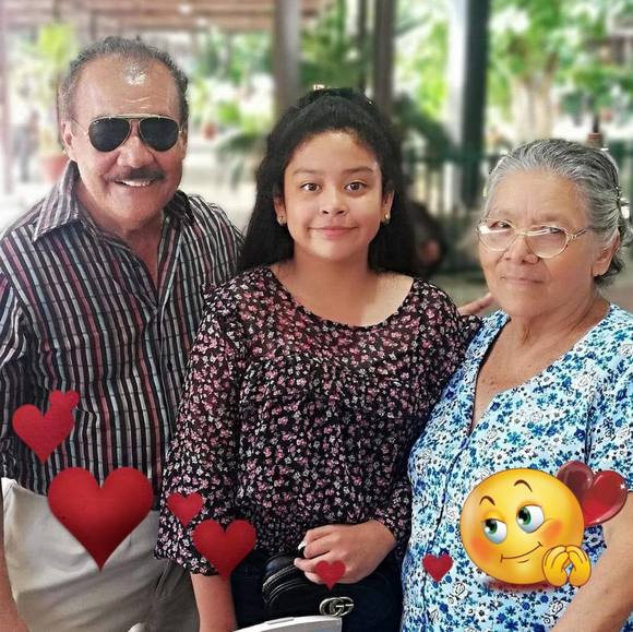 Profile Picture of Berta Aviles (@negrita212) on Poshmark