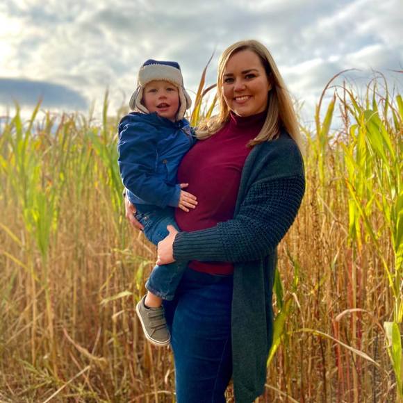 Sarah Whipple - Poshmark Profile Picture of Sarah Whipple (@sarahmarie35) on Poshmark