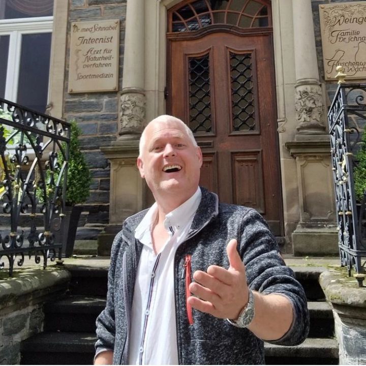 Profile Picture of christopher (@christophersmithrow) on Tiktok