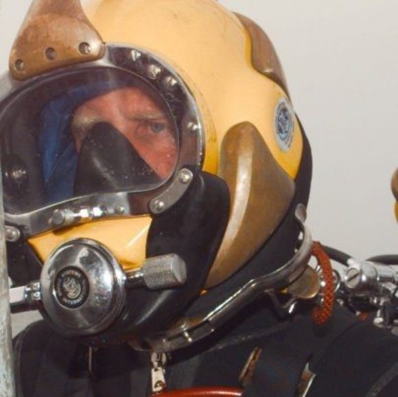 Profile Picture of Michael Bosler (@michaelbosler) on Poshmark