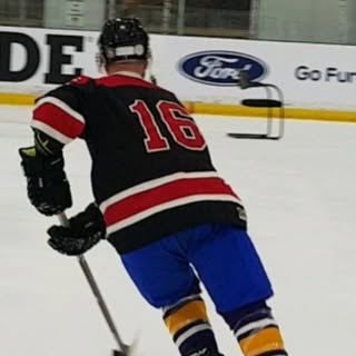 Profile Picture of Curtis Montgomery (@curtmontgomeryhockey) on Instagram