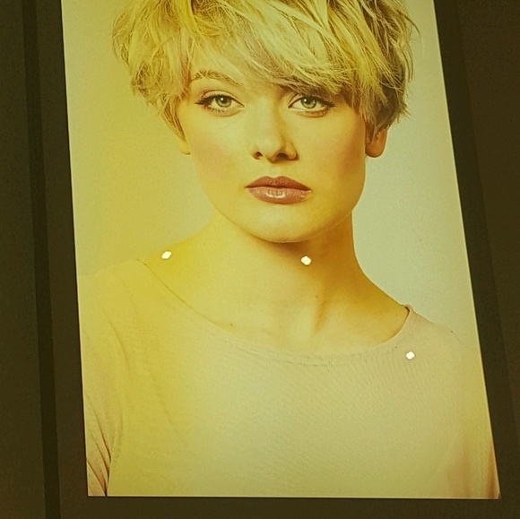 Profile Picture of Silvia Pepperman (@greenflashlady) on Poshmark