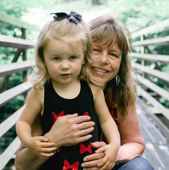 Profile Picture of Wanda Stryker (@wandastryker) on Poshmark