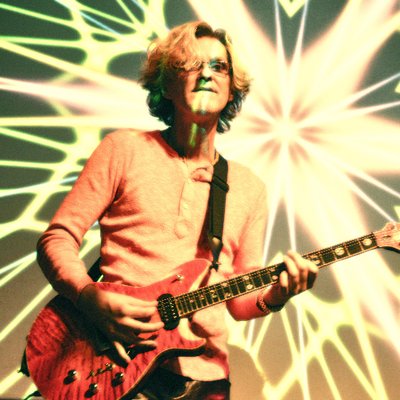 Profile Picture of Roine Stolt - Guitarist, Writer, Producer (@roinestolt) on Twitter