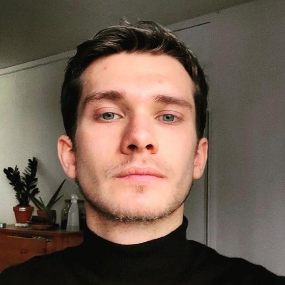 Profile Picture of James Tucker (@jamestucker825) on Poshmark