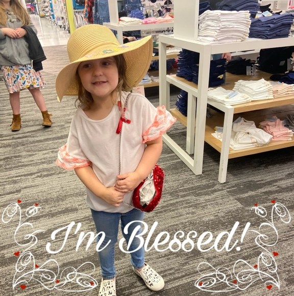 Profile Picture of Sondra Petak (@sativa084) on Poshmark