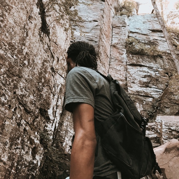 Profile Picture of Terrell Perry (@stayflippin404) on Poshmark