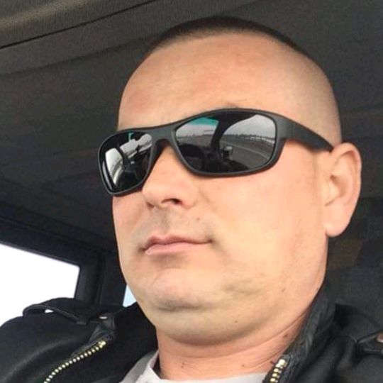 Profile Picture of Alex Gal (@ocigal5) on Tiktok