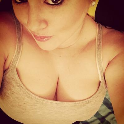 Profile Picture of Kim Dowling (@missD1985) on Twitter