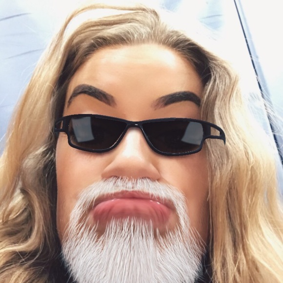 Profile Picture of Jayson Moore (@igluex) on Poshmark