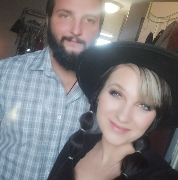 Profile Picture of Autumn Vowels (@unicornaddict) on Poshmark