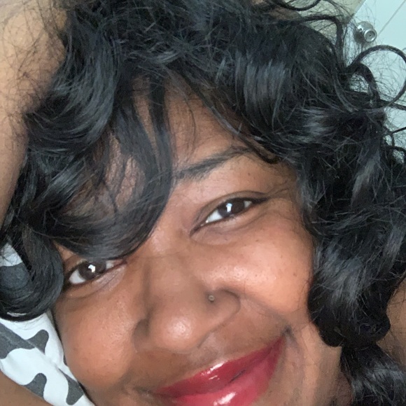 Profile Picture of Sharon Burrell-jones (@mrsjones803) on Poshmark