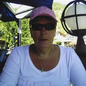 Profile Picture of Alice Macaulay (@allymac1) on Myspace