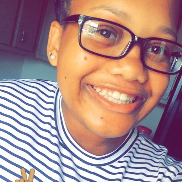 Profile Picture of Jasmine Walker (@jaaazzzyyyj) on Poshmark